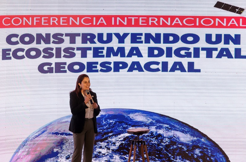 X Conferencia Internacional IDE Chile &quot;Construyendo un ecosistema digital geoespacial - Hacia una sociedad del conocimiento&quot;.